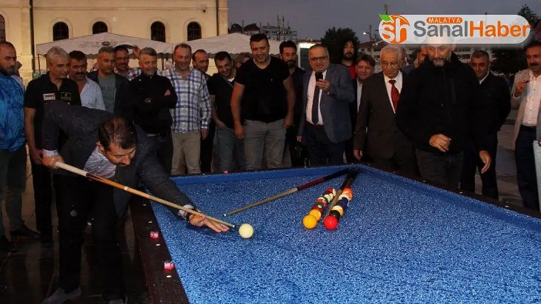 Semih Saygıner gösterisine yağmur engeli