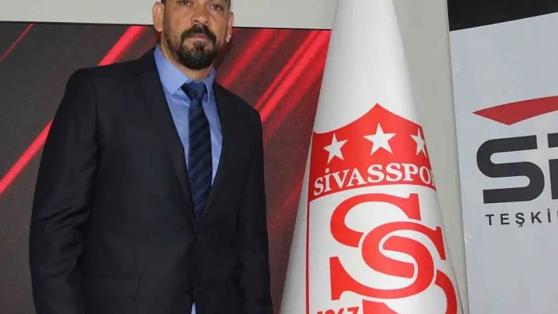 'Servet Çetin, Sivasspor´a imzayı attı'