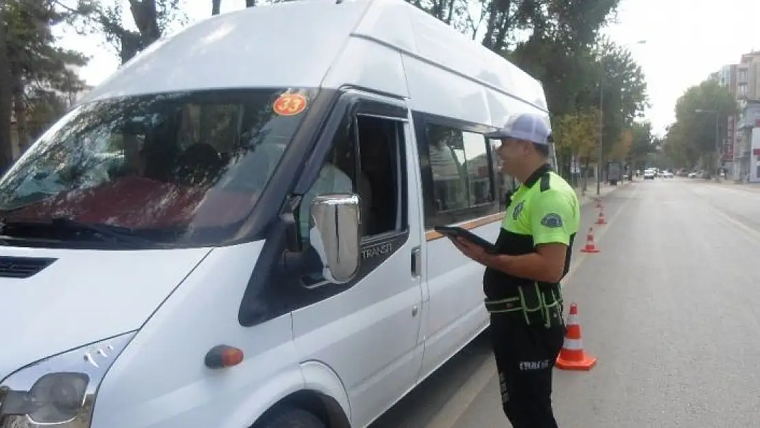 'Servis araçlarında yaş sınırının yükseltilmesi talebi'