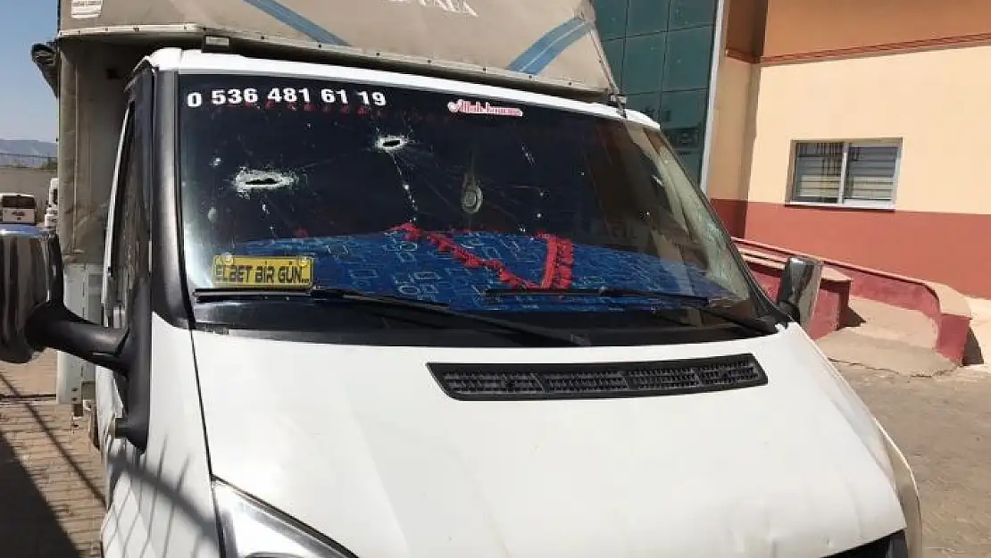 'Seyir halindeki araca silahlı saldırı: 1 ağır yaralı'