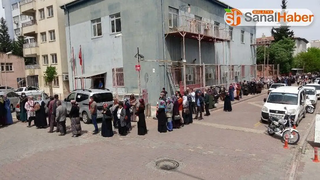 Şifre kuyruğu uzadıkça uzadı