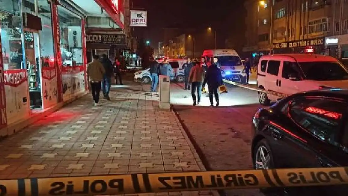 'Silahların konuştuğu kavgada 1 kişi öldü, 2 kişi yaralandı'