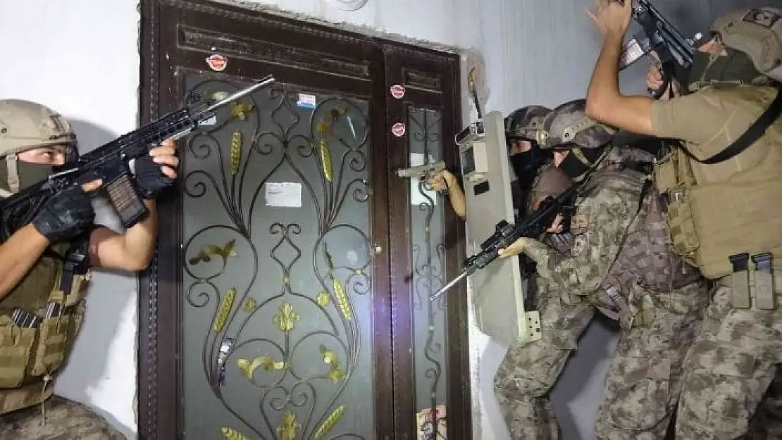 'Silahlı saldırganlara özel harekat destekli şok baskın'