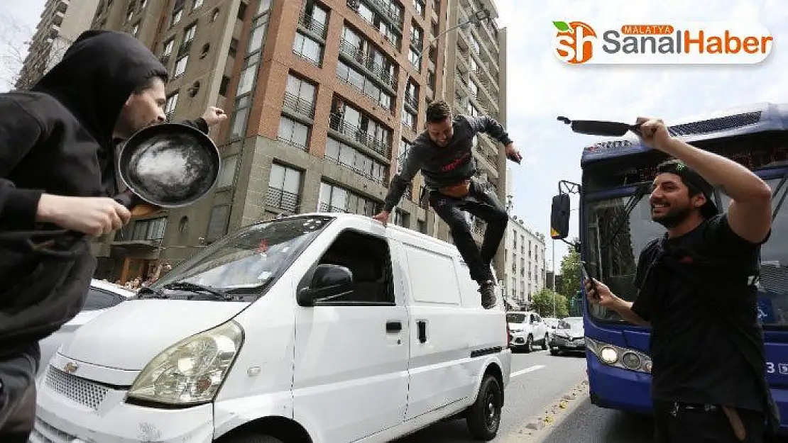 Şili'deki protestolarda süper market yakıldı: 3 ölü