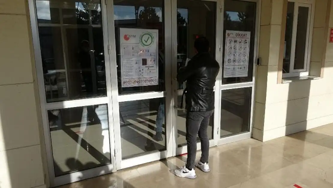 'Sınav başlangıç saatini son giriş saati anladı, geç kalınca salona alınmadı'