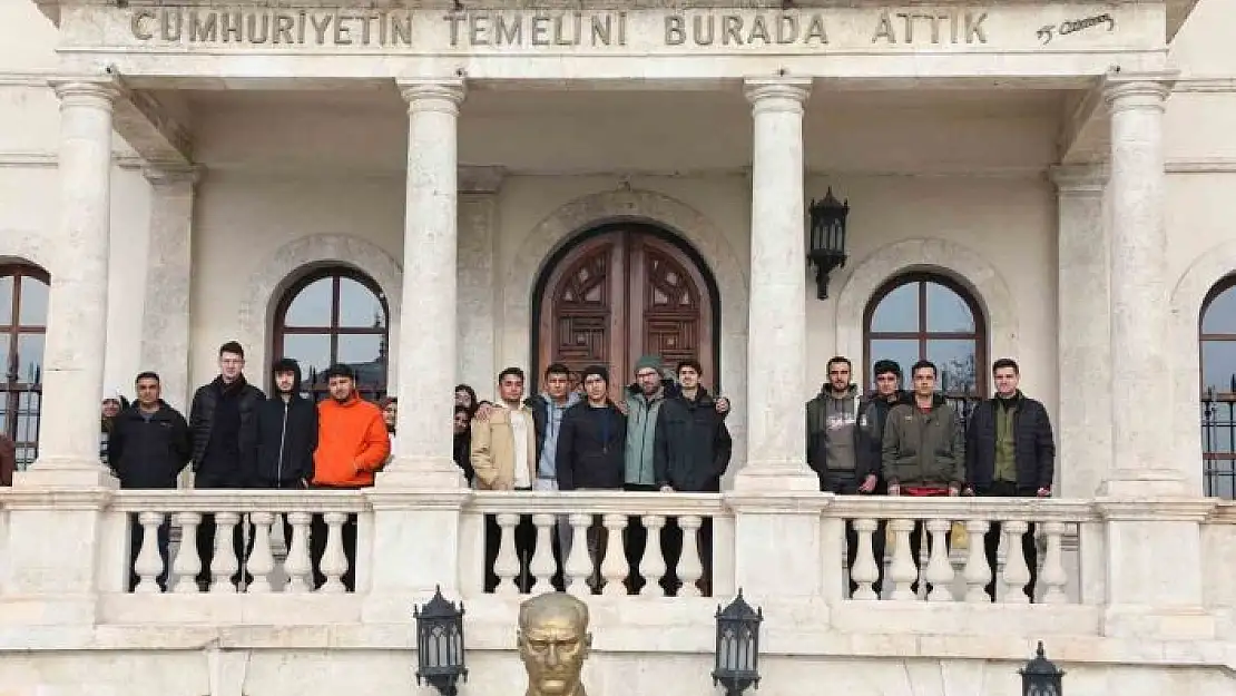 'Sınava hazırlanan depremzede öğrenciler YKS için motivasyon depoladı'