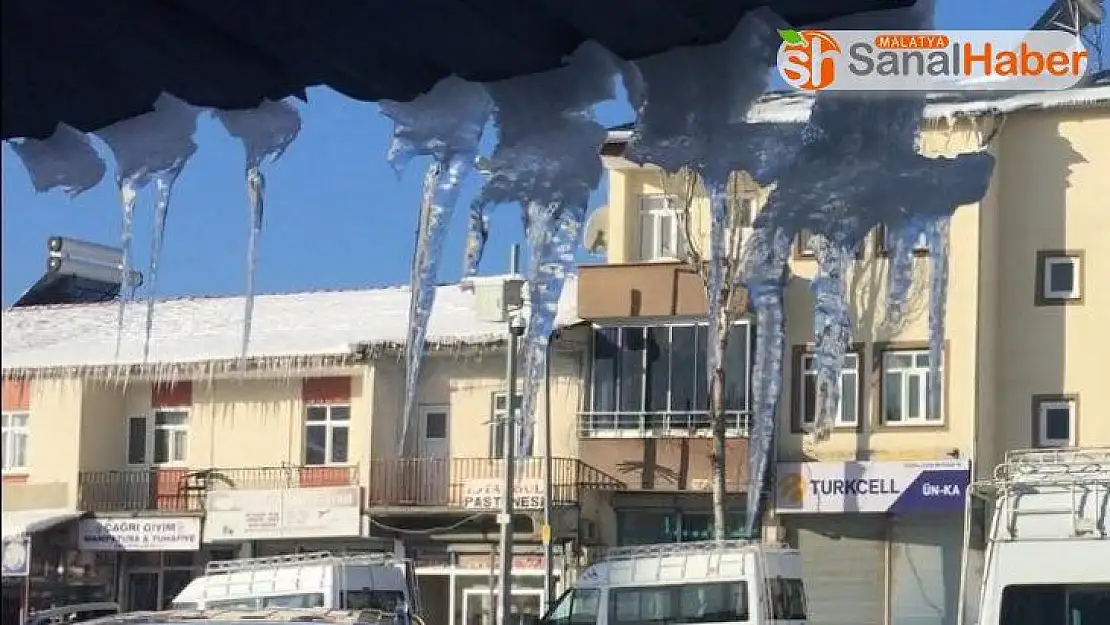 Sincik'te dondurucu soğuk hayatı olumsuz etkiliyor