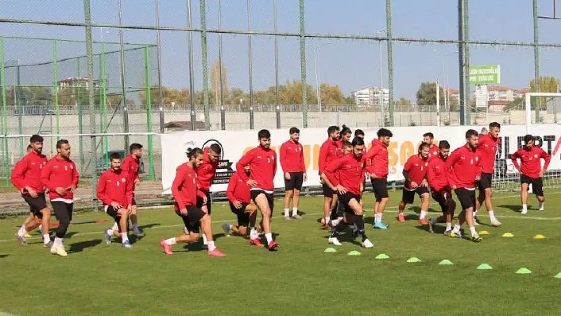 'Sivas Belediyespor´da 4 korona virüs bakası'