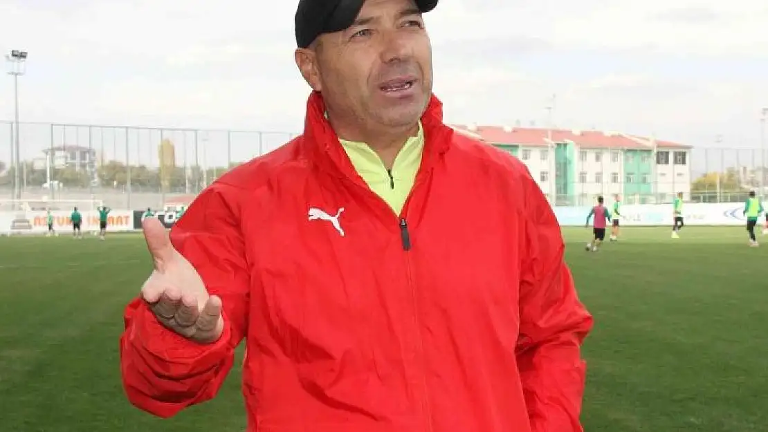 'Sivas Belediyespor´da Özer Karadaş ile yollar ayrıldı!'