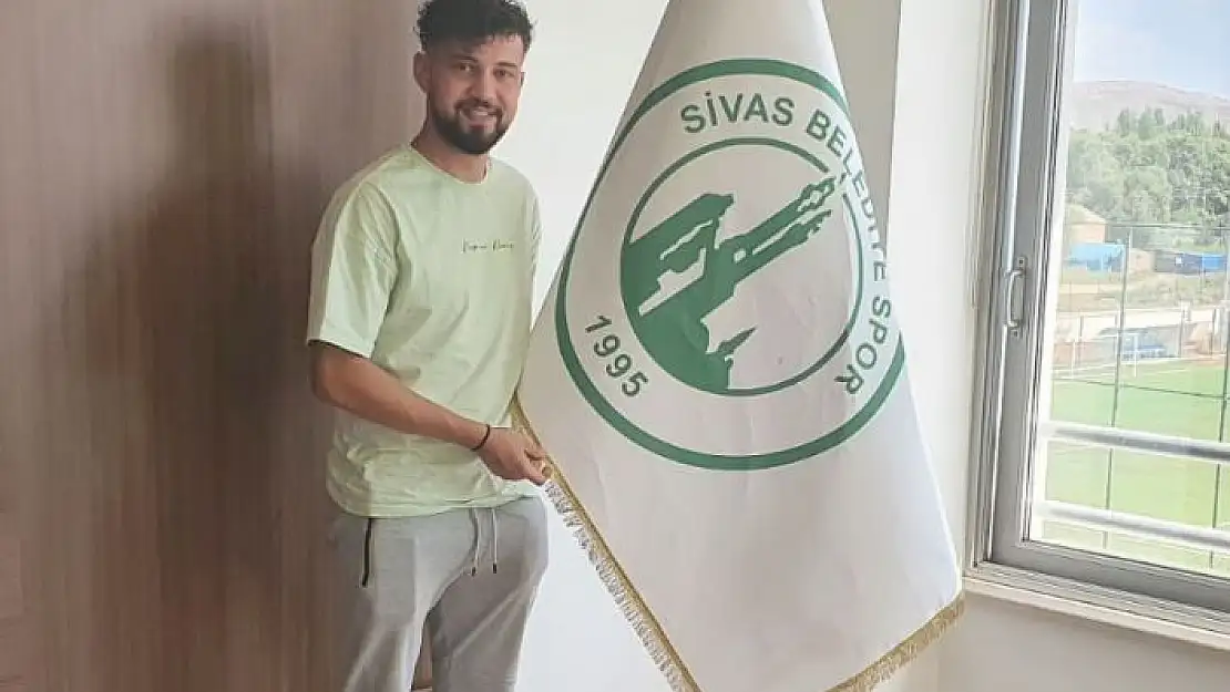 'Sivas Belediyespor, Şeyhmus Abdulkadir Aksu´yu kadrosuna kattı'