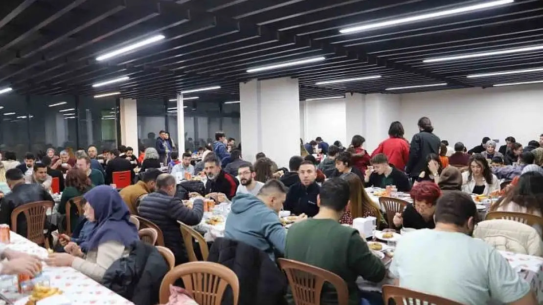 'Sivas Bilim ve Teknoloji Üniversitesi ailesi iftar programında bir araya geldi'