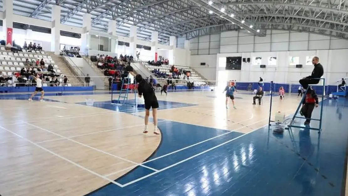 'Sivas´ta badminton rüzgarı esti'