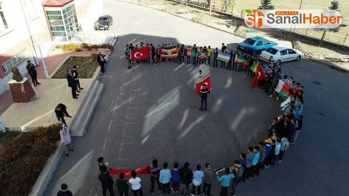 Sivas'ta eğitim gören Afrikalı öğrencilerden Mehmetçiğe destek