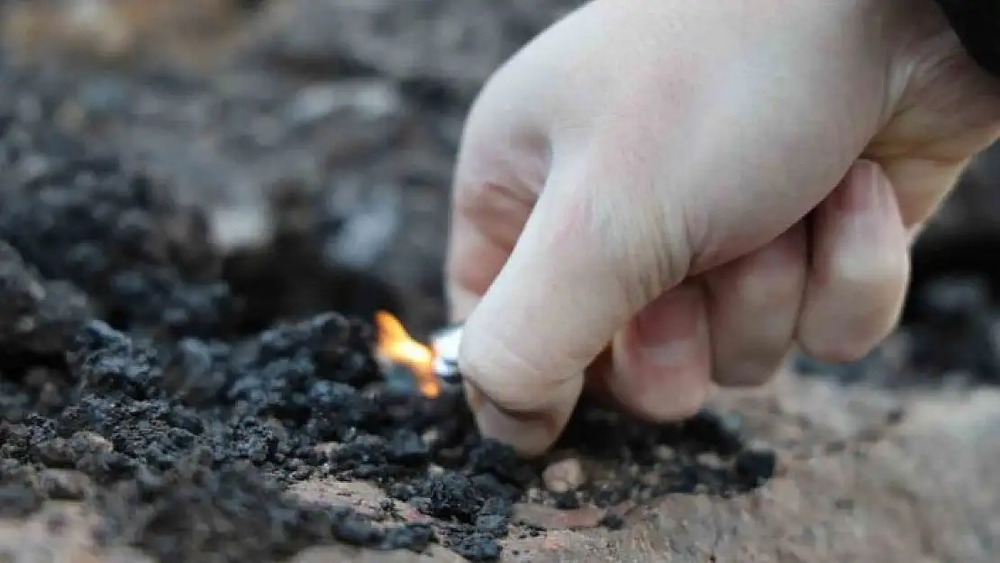 'Sivas´ta esrarengiz türbe, o köyde petrol olduğuna işaret ediyor'