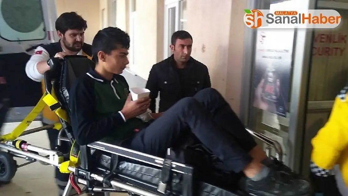 Sivas'ta gıda zehirlenmesi şüphesi: 5 öğrenci hastaneye kaldırıldı