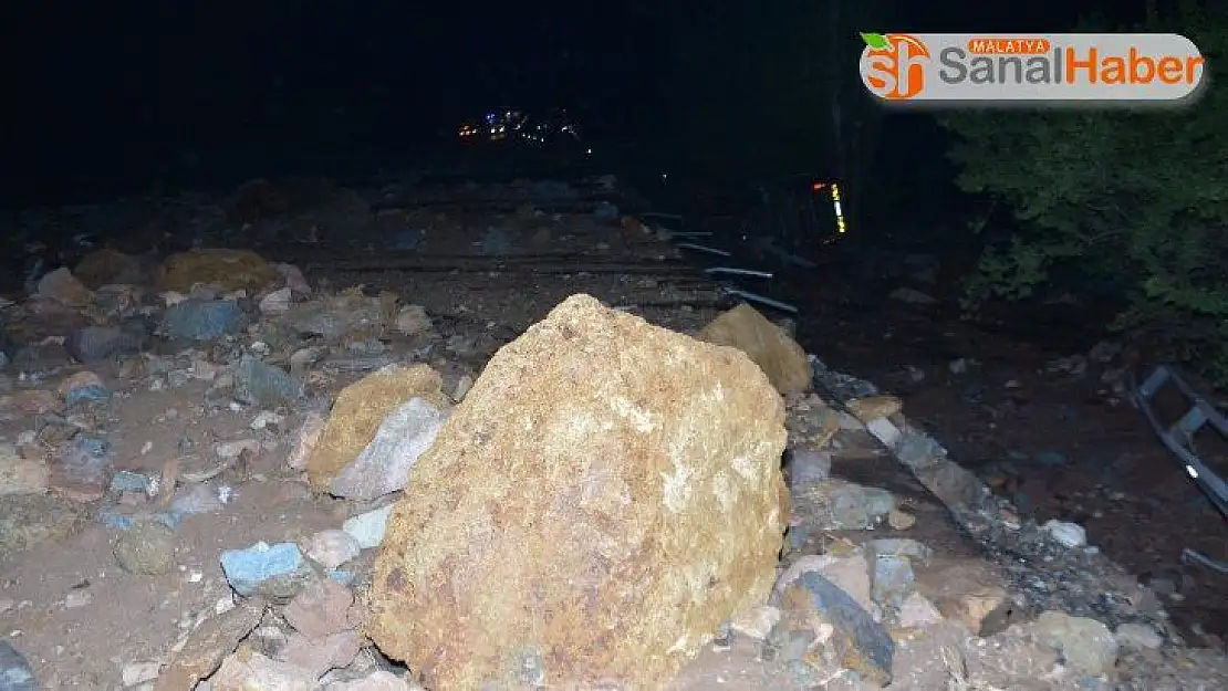 Sivas'ta HES santralindeki su kanalı patladı