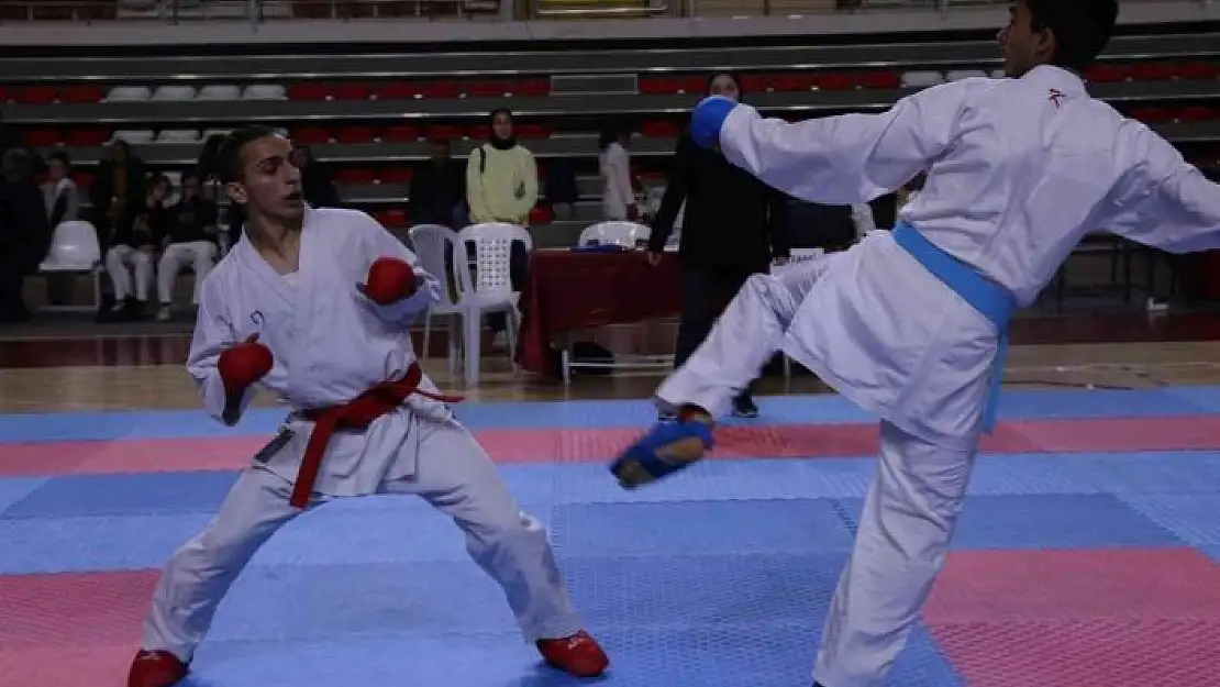 'Sivas´ta karate coşkusu yaşandı'