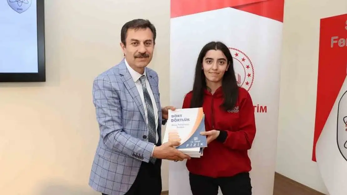 'Sivas´ta kaynak kitaplar öğrencilere ulaştırıldı'