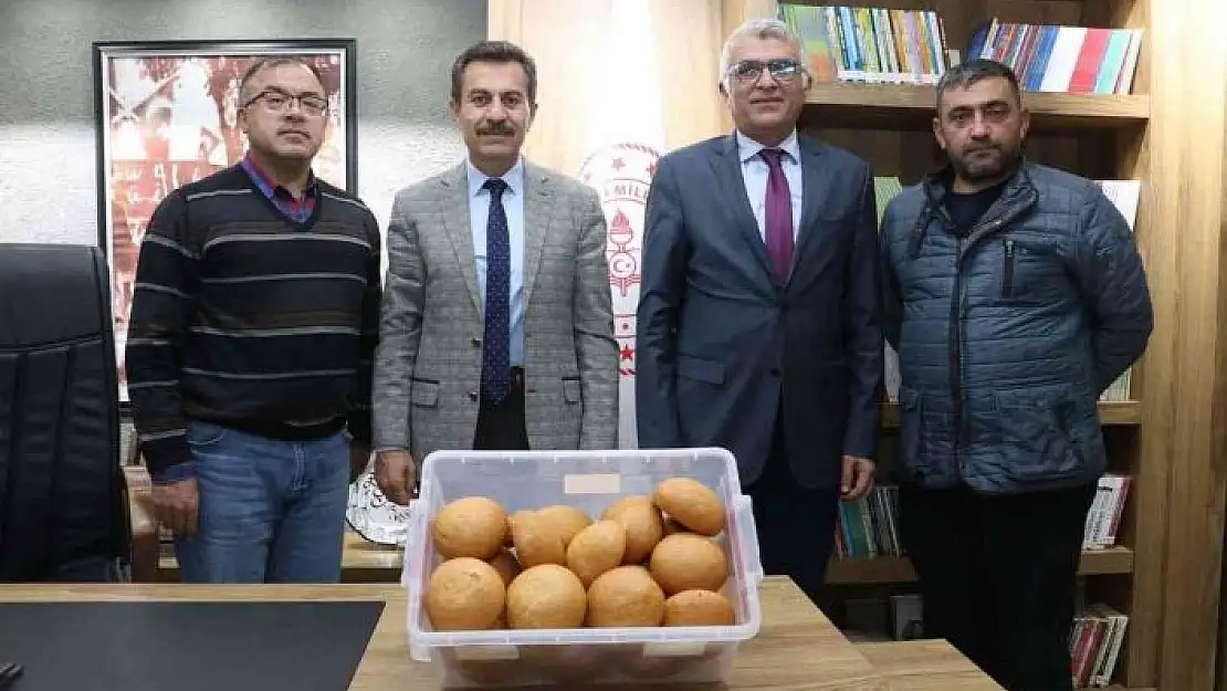 'Sivas´ta meslek lisesi öğrencileri ekmek üretimine başladı'