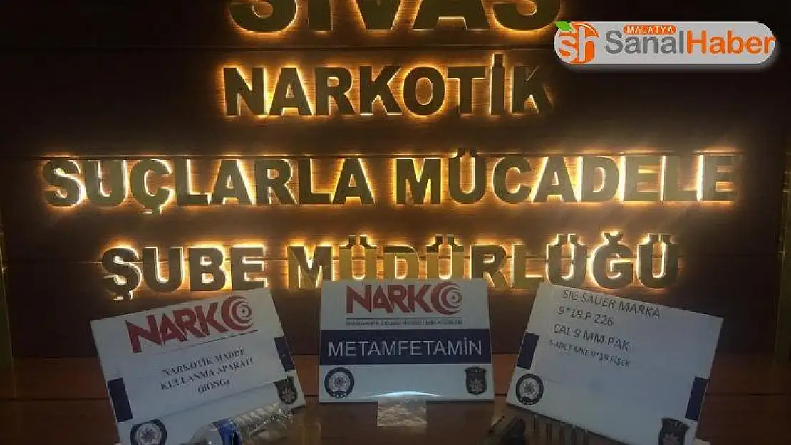 Sivas'ta sokak satıcılarına operasyon