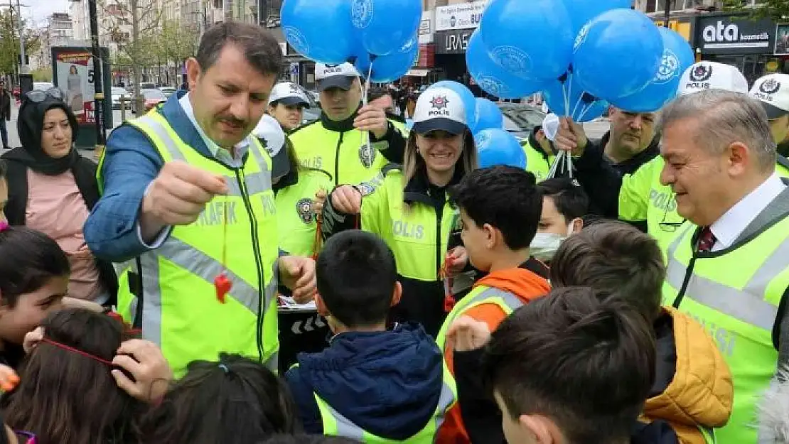 'Sivas´ta `Trafik Haftası´ kutlandı'