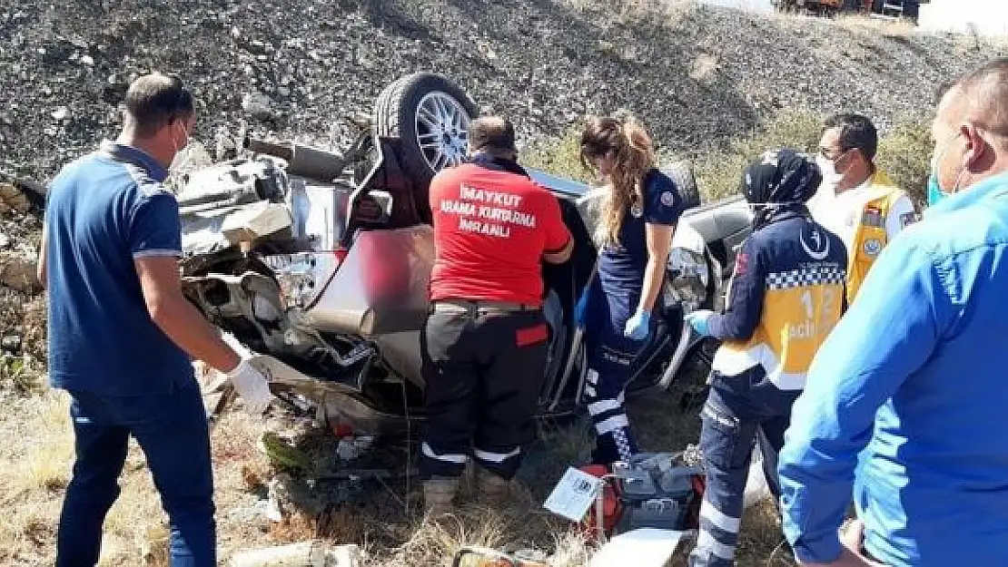 'Sivas´ta trafik kazası 1 ölü 2 karalı'