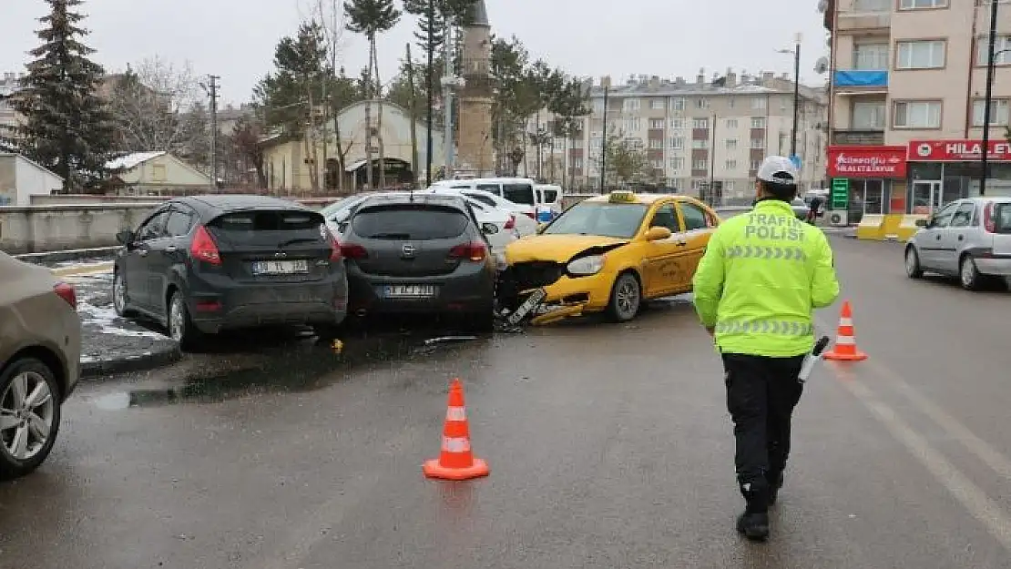 'Sivas´ta trafik kazası: 1 yaralı'