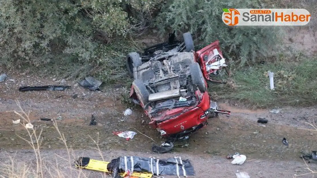 Sivas'ta trafik kazası 2 ölü 6 ağır yaralı