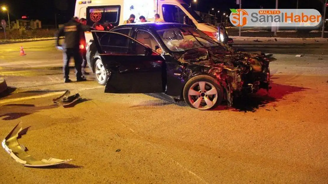 Sivas'ta trafik kazası: polis memuru hayatını kaybetti