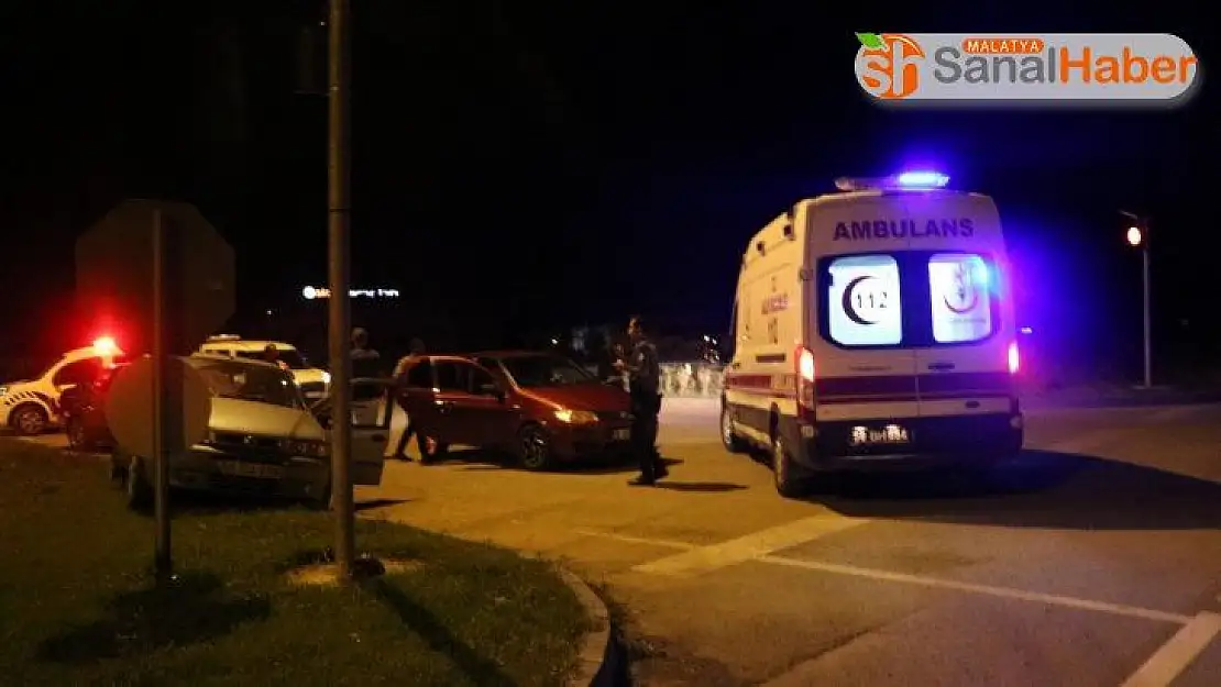 Sivas'ta trafik kazası:5 yaralı
