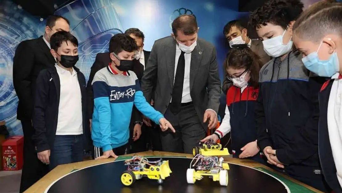 'Sivas´ta yapılacak robot yarışmasına yoğun başvuru'