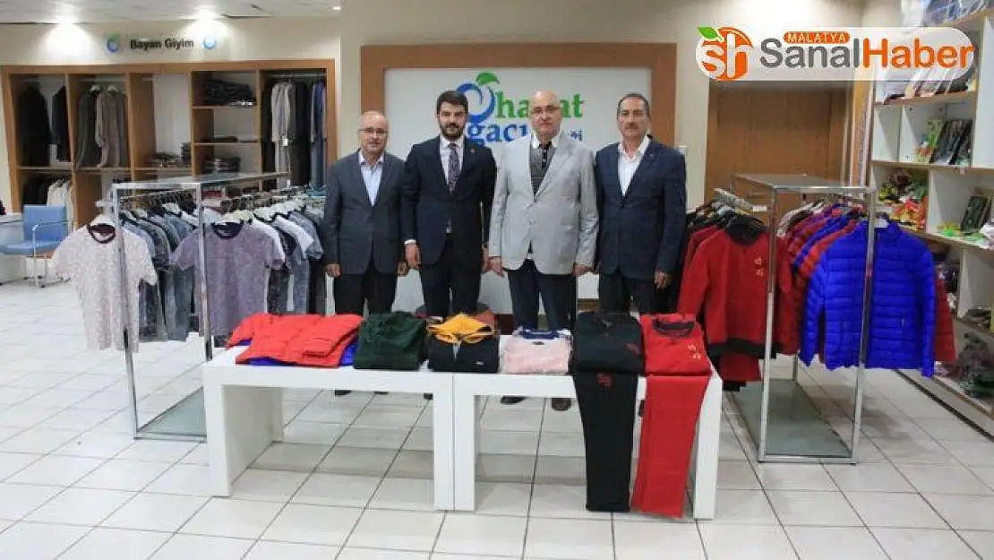 Sivaslı iş adamından anlamlı bağış