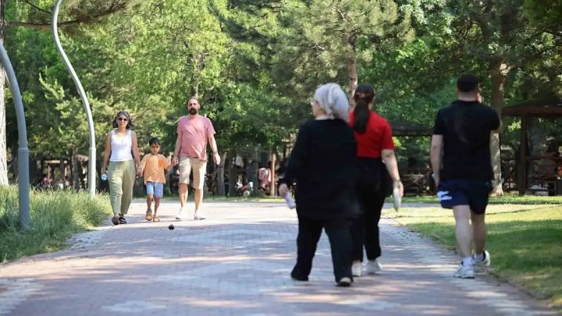 'Sivaslıların uğrak mekânı bayramda da doldu taştı'