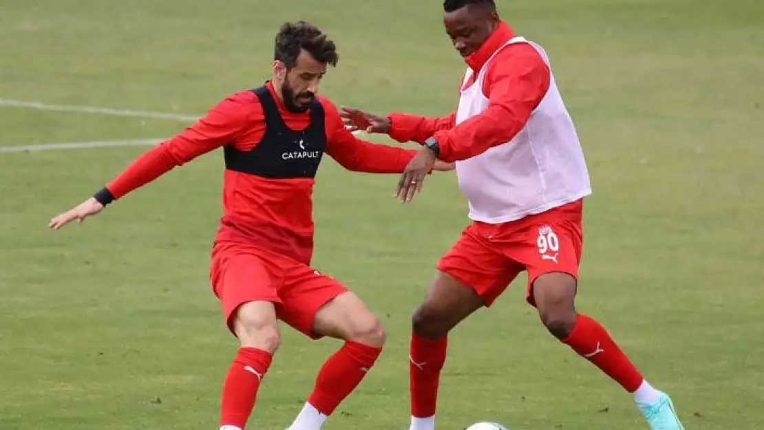 'Sivasspor, Altay maçına yoğun tempoda hazırlanıyor'