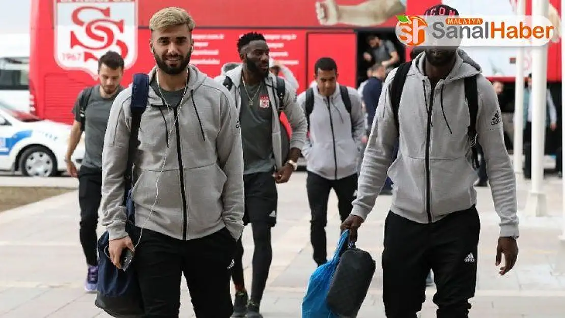 Sivasspor, Antalya'ya gitti