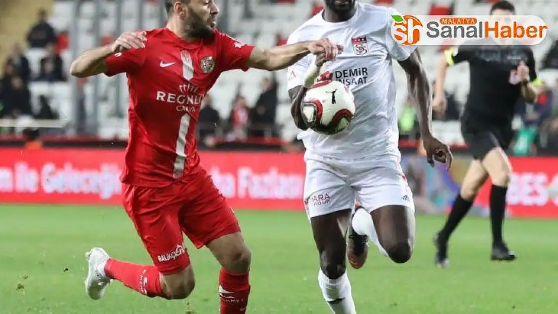 Sivasspor - Antalyaspor rövanş maçının saati değişti