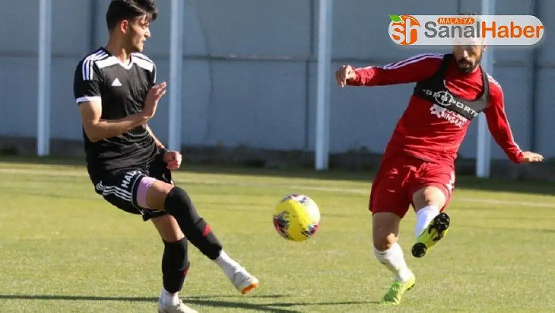 Sivasspor antrenman maçı yaptı