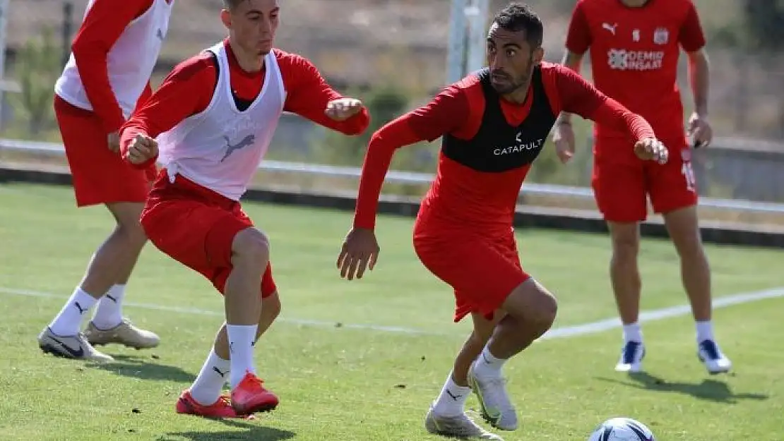 'Sivasspor, Beşiktaş maçına yoğun tempoda hazırlanıyor'