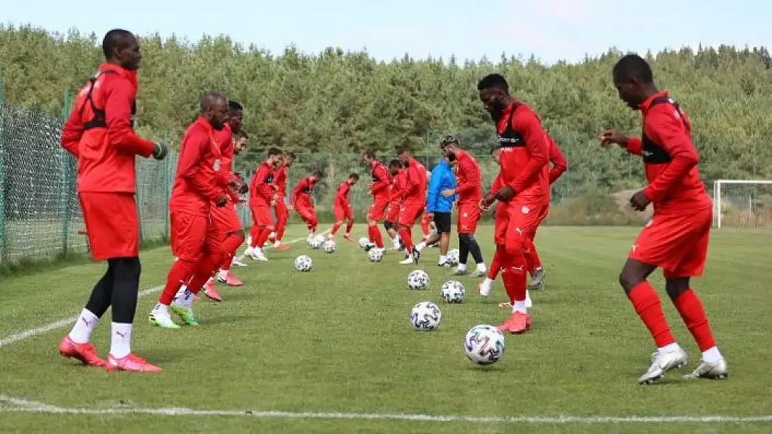 'Sivasspor, Bolu´da yoğun tempoda çalışıyor'