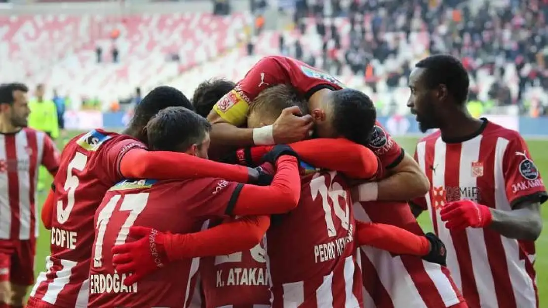 'Sivasspor´da 2 futbolcu ceza sınırında'