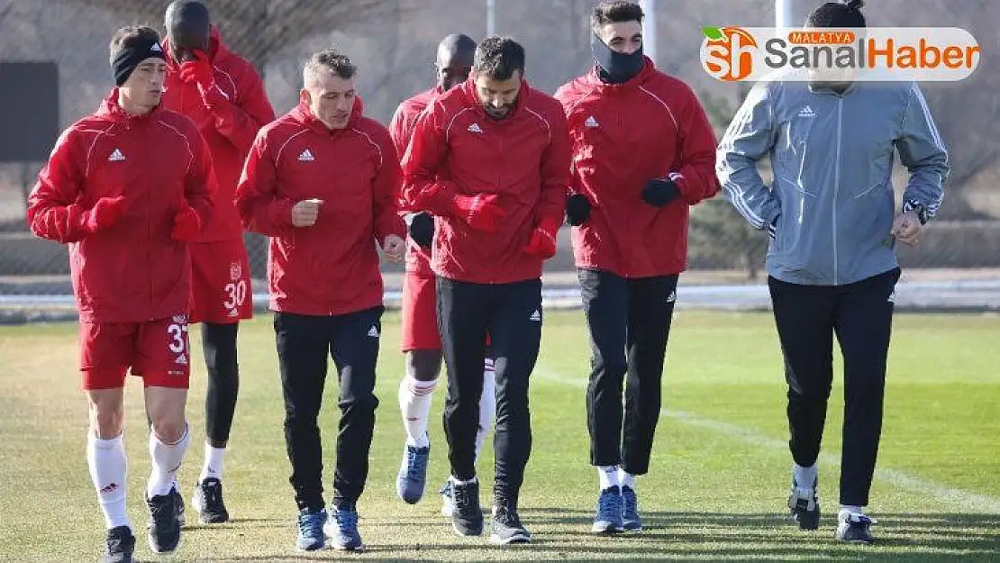 Sivasspor'da eksikler Çalımbay'ı düşündürüyor
