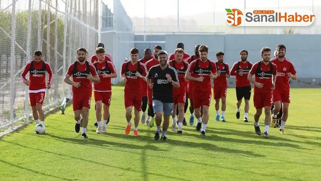 Sivasspor'da idmanlar devam ediyor
