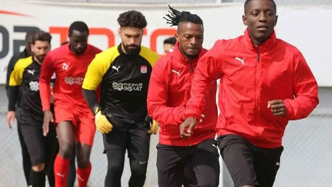 'Sivasspor´da Karagümrük mesaisi sürüyor'