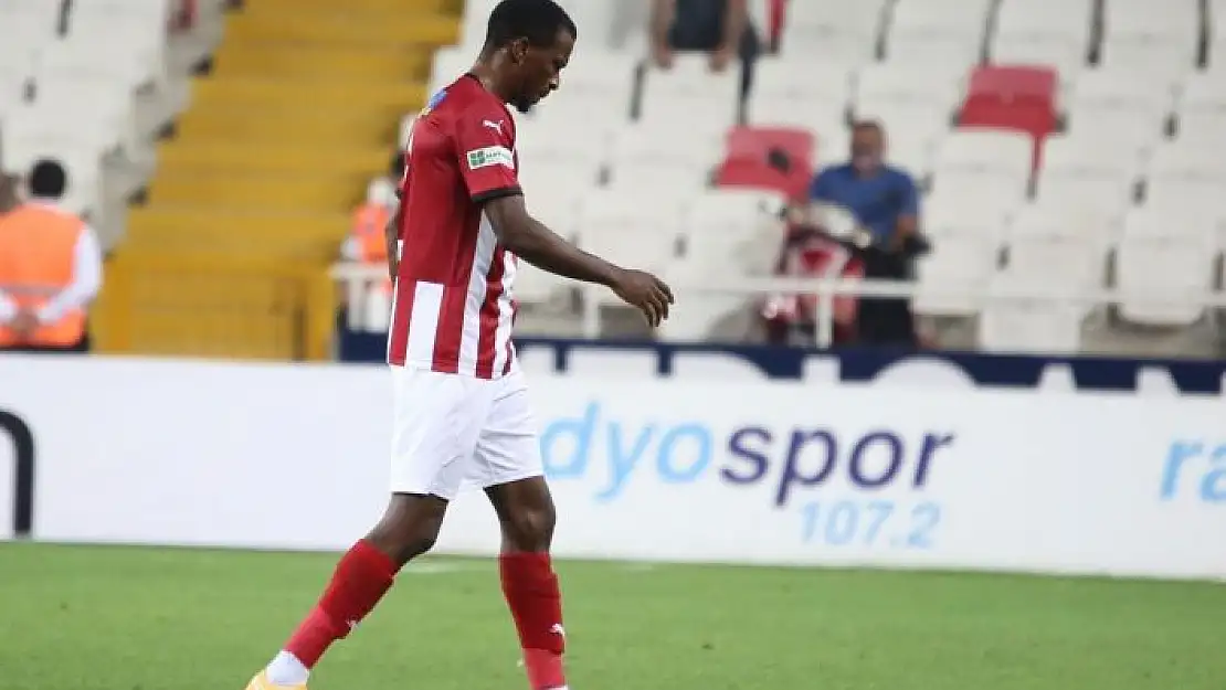 'Sivasspor´da Kayode Fenerbahçe maçında yok'