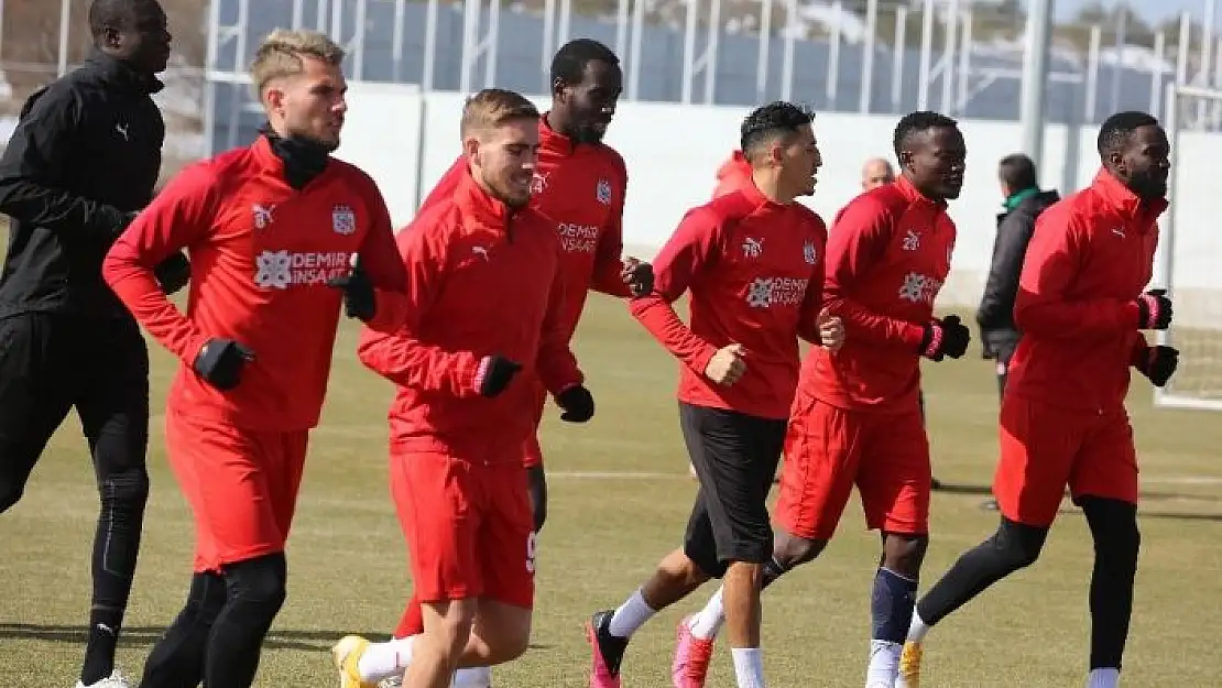 'Sivasspor´da kritik maç öncesi 5 eksik!'