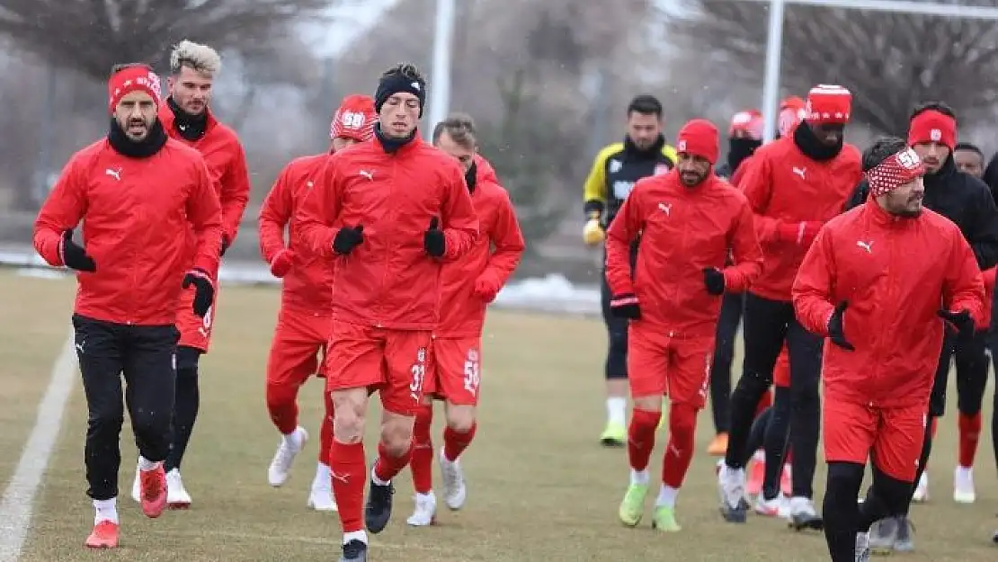 'Sivasspor´da Marcelo Goiano 6 ay yok!'