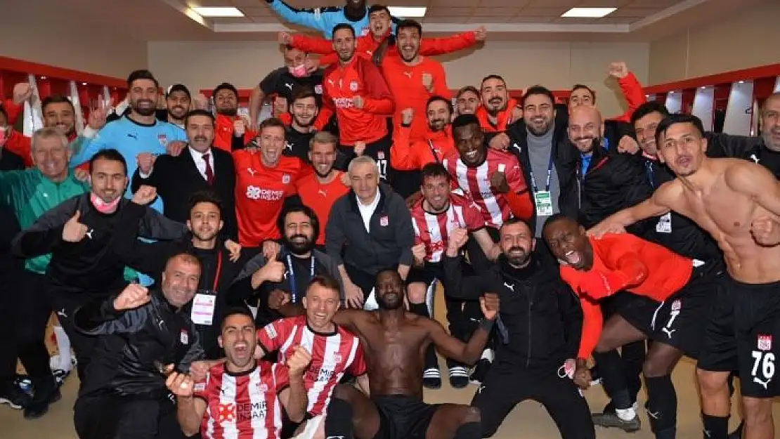 'Sivasspor´dan galibiyet pozu!'