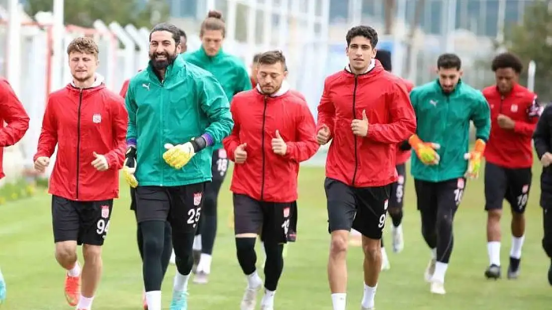 'Sivasspor, Fenerbahçe maçı hazırlıklarına başladı'