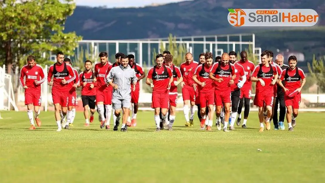 Sivasspor günü tek idmanla tamamladı