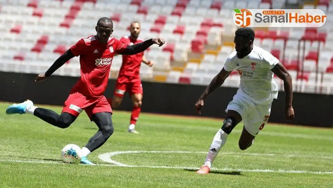 Sivasspor hazırlık maçı yaptı